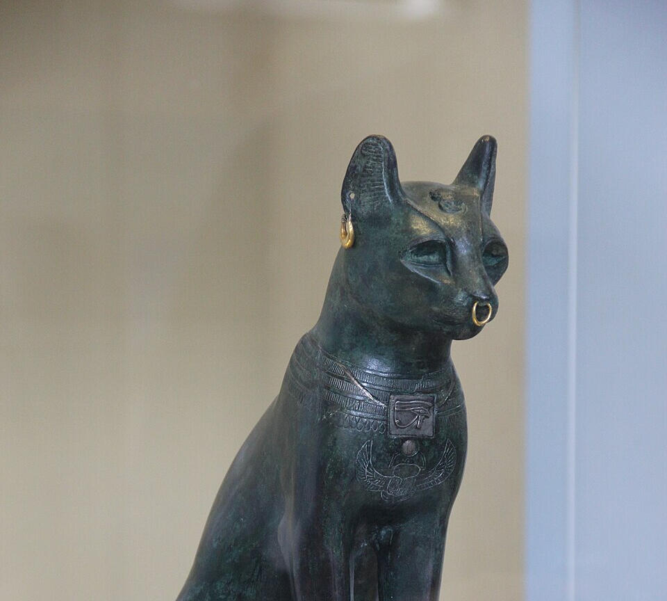 A photograph of a statue of an ancient Egyptian car, also known as the Gayer Anderson Cat in the British Museum.